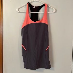 💕5/$25 closet clean out💕 Gap fit racer back workout tank